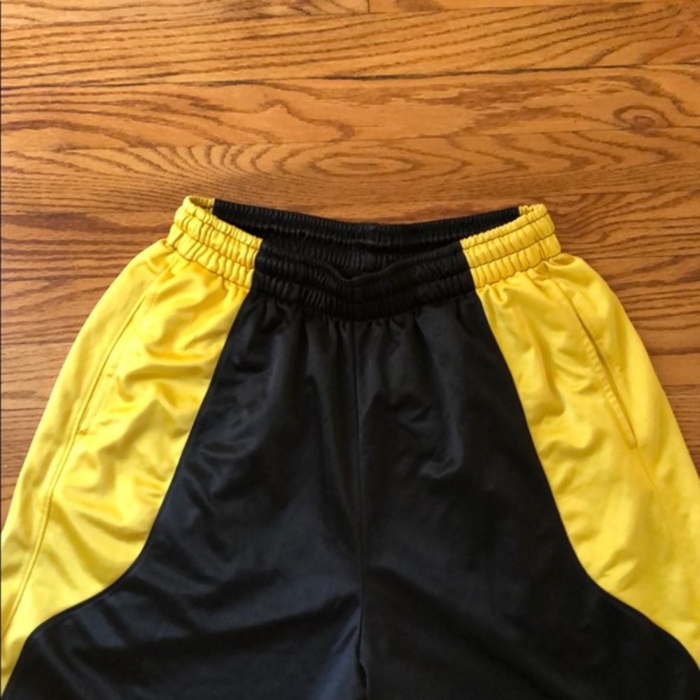 Limited edition Jordan Shorts - Sz L - Picture 5 of 9